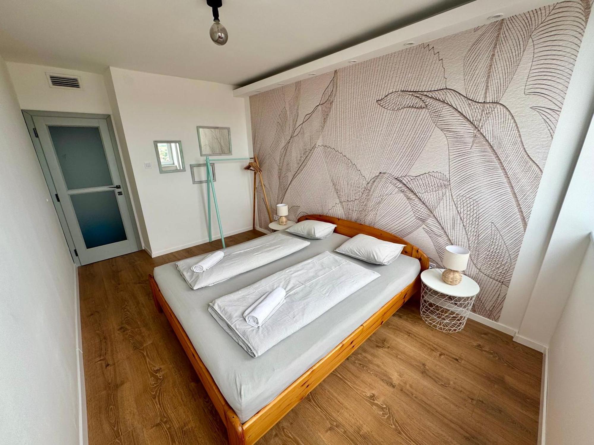 Panorama View Deluxe Apartment Veszprém Buitenkant foto